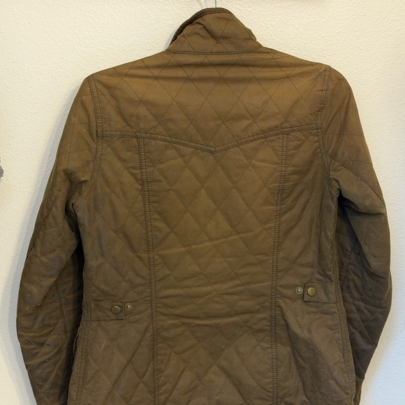 Barbour Women’s Olive Quilted Waxed Jacket - Picture 2 of 2